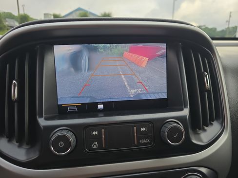 Used 2022 Chevrolet Colorado ZR2 AWD/4WD image 36