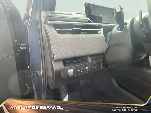 New 2026 GMC Sierra EV Elevation image 18