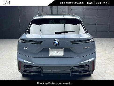 Used 2026 BMW iX xDrive60 w/ M Sport Package AWD/4WD image 5