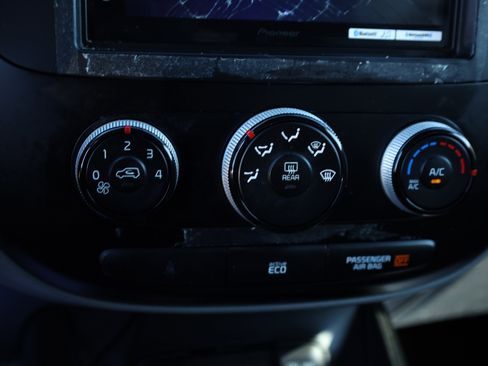 Used 2016 Kia Soul image 9