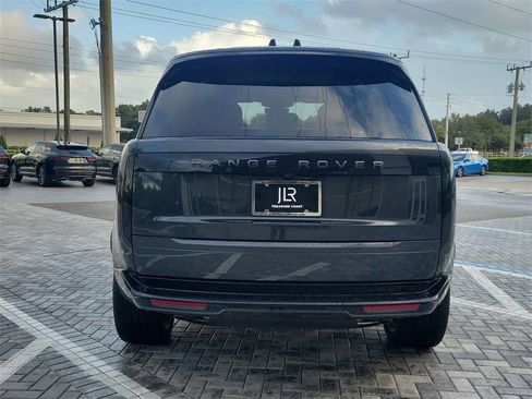 New 2025 Land Rover Range Rover SE image 4