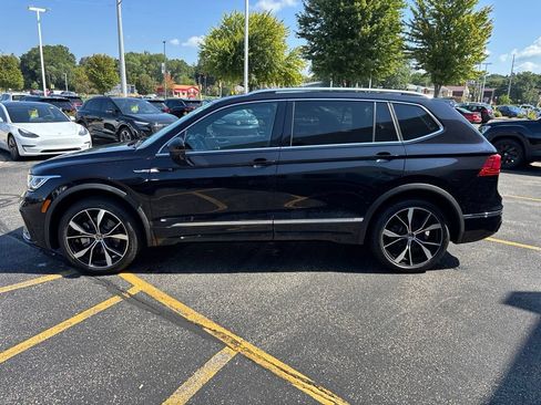 Used 2024 Volkswagen Tiguan SEL R-Line AWD/4WD image 4