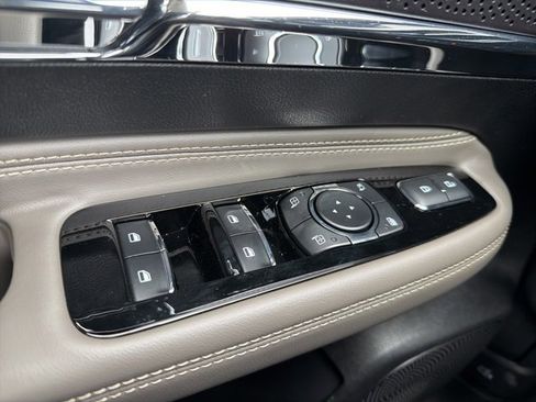 New 2026 Lincoln Corsair Premiere image 17