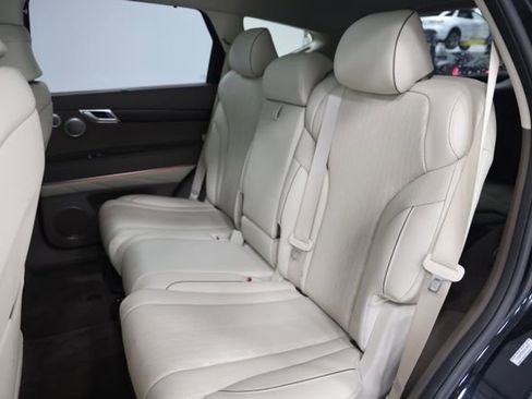 Used 2023 Genesis GV80 2.5T w/ Prestige Package AWD/4WD image 35