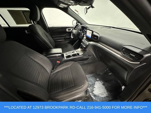 Used 2020 Ford Explorer XLT w/ Comfort Package AWD/4WD image 27