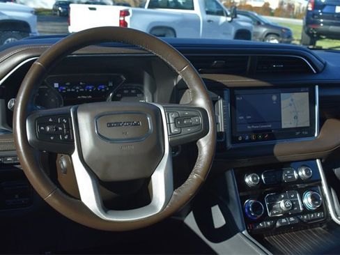 Certified 2021 GMC Yukon Denali w/ Denali Premium Package image 28