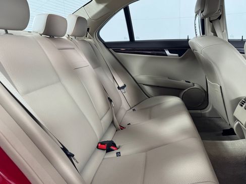 Used 2012 Mercedes-Benz C 300 4MATIC Sedan image 21