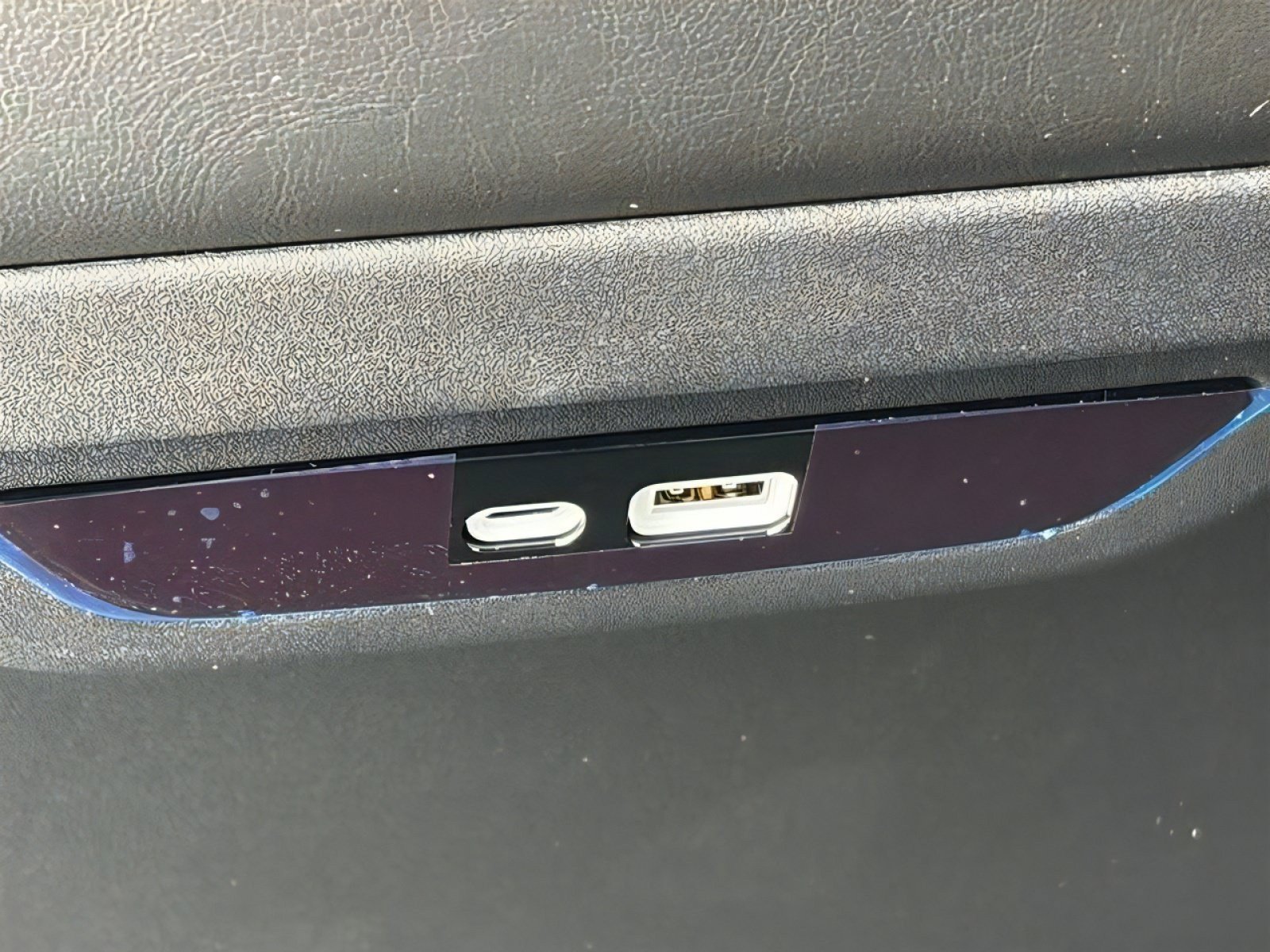 New 2027 Chrysler Pacifica Select FWD image 15