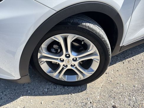 Used 2021 Chevrolet Bolt LT image 13