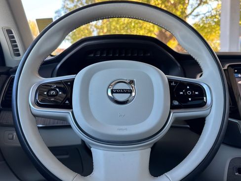 Used 2022 Volvo XC90 T6 Inscription image 24