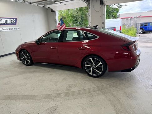 Used 2023 Hyundai Sonata SEL Plus FWD image 3