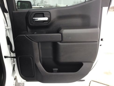 Used 2023 Chevrolet Silverado 1500 Custom image 15