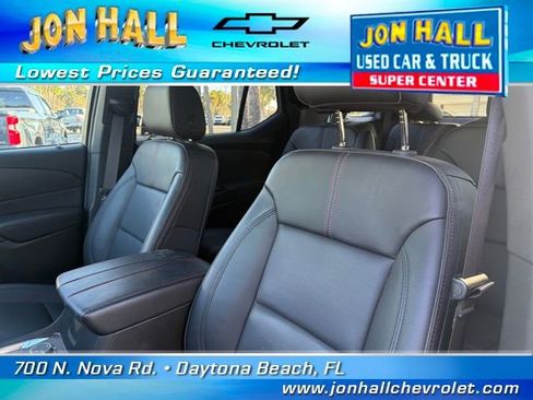 Used 2023 Chevrolet Traverse RS image 18