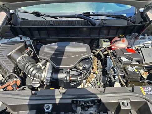 Used 2017 GMC Acadia Denali w/ Technology Package FWD image 22