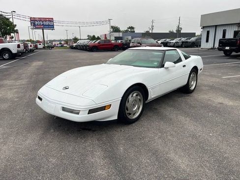Used 1996 Chevrolet Corvette Coupe RWD image 31