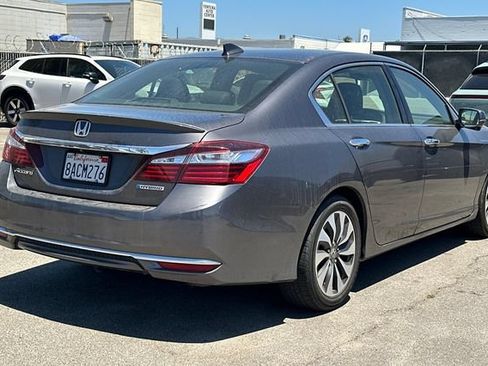 Used 2017 Honda Accord EX-L image 5