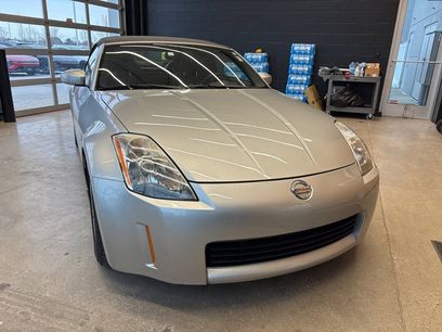 Used 2004 Nissan 350Z Enthusiast w/ Side Airbags Pkg
