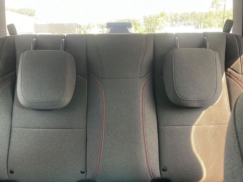 Used 2025 Jeep Wrangler Rubicon AWD/4WD image 33