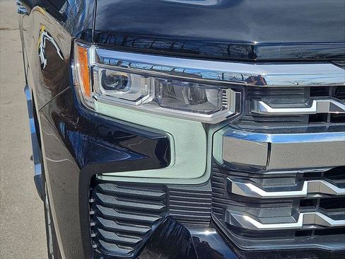 Used 2025 Chevrolet Silverado 1500 LTZ w/ LTZ Convenience Package II AWD/4WD image 28