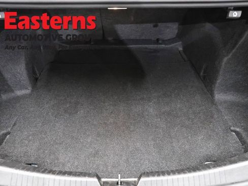 Used 2023 Chevrolet Malibu LT image 9