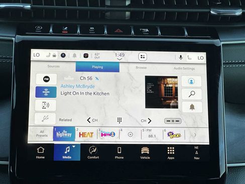 New 2025 Jeep Grand Cherokee Limited image 12