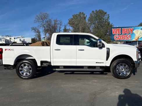 New 2026 Ford F250 Lariat w/ Chrome Package image 4