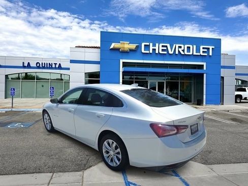 Used 2019 Chevrolet Malibu LT w/ Leather Package FWD image 6