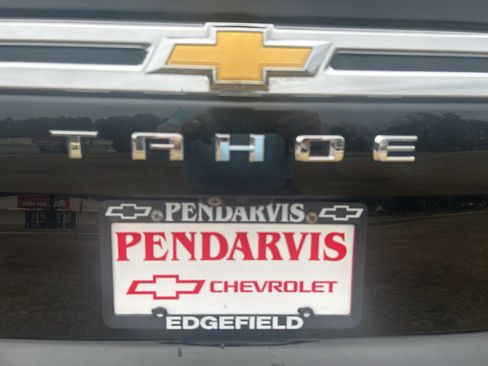 Used 2021 Chevrolet Tahoe Premier w/ Premium Package image 4