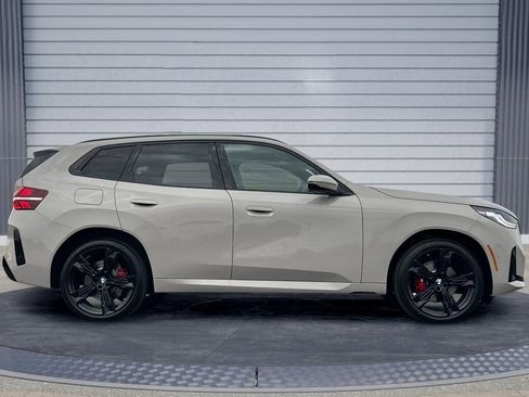 New 2026 BMW X3 xDrive30 w/ Premium Package image 3