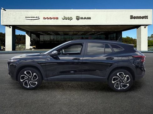 Used 2025 Chevrolet Trax RS w/ Driver Confidence Package FWD image 4
