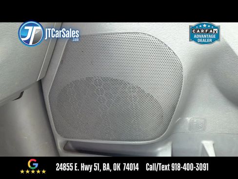 Used 2014 Toyota Sienna LE image 32