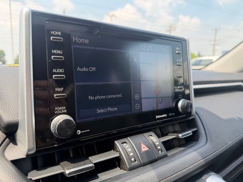 Used 2019 Toyota RAV4 Limited w/ Cold Weather Package AWD/4WD image 29