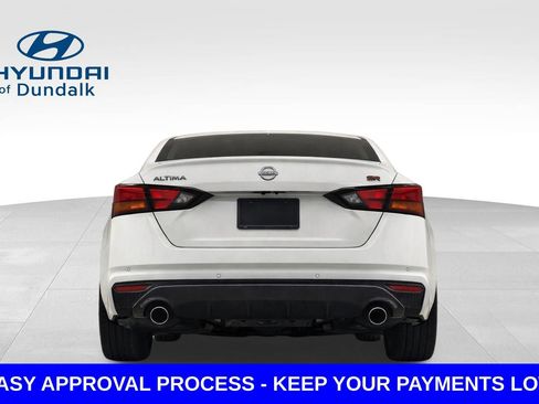 Used 2023 Nissan Altima 2.5 SR FWD image 2