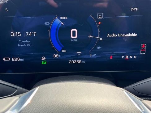 Used 2024 Chevrolet Blazer EV LT image 22