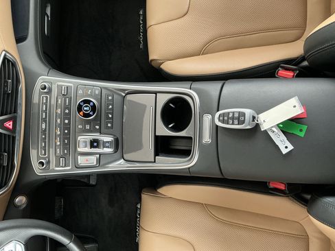 Used 2022 Hyundai Santa Fe Calligraphy image 11