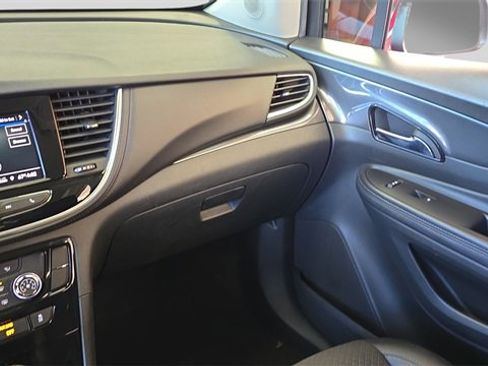 Used 2022 Buick Encore Preferred w/ Safety Package image 24