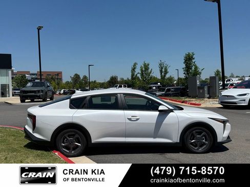 New 2026 Kia K4 FWD image 8