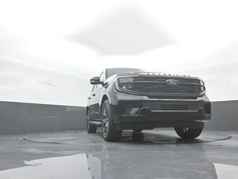 New 2026 Ford Expedition Platinum w/ Stealth Appearance Package AWD/4WD image 33