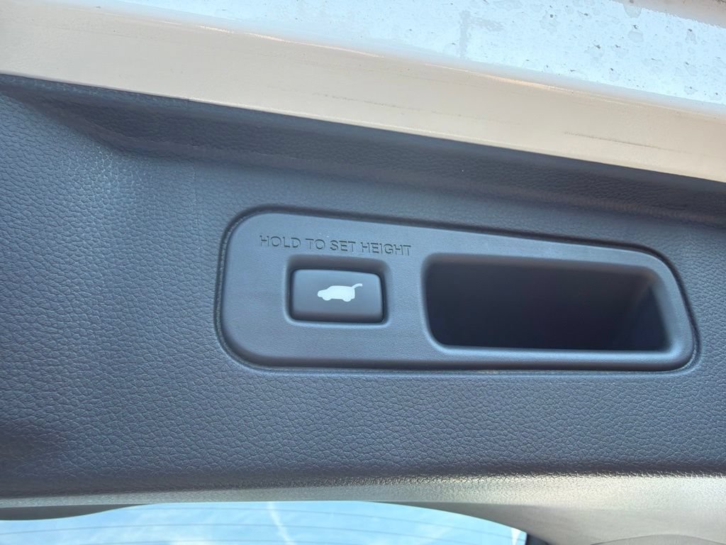 Certified 2025 Honda Pilot TrailSport image 23