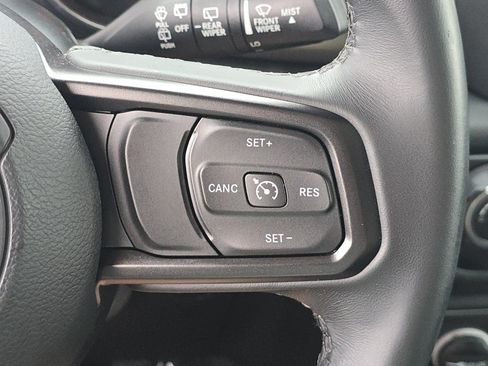 Used 2019 Jeep Wrangler Sport AWD/4WD image 30
