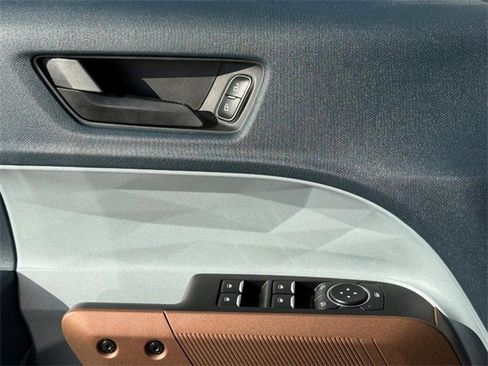 Used 2024 Ford Maverick Lariat w/ 4K Tow Package image 24