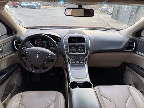 Used 2016 Lincoln MKX Reserve image 11