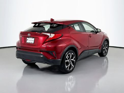 Used 2018 Toyota C-HR XLE FWD image 4