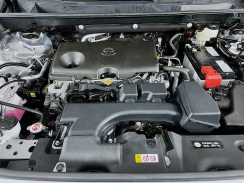 Used 2024 Toyota RAV4 LE image 29