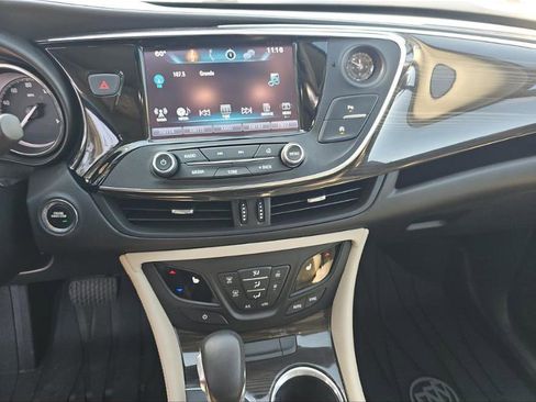 Used 2020 Buick Envision Essence image 5