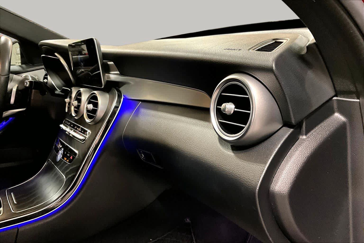 Used 2019 Mercedes-Benz C 300 Sedan image 19