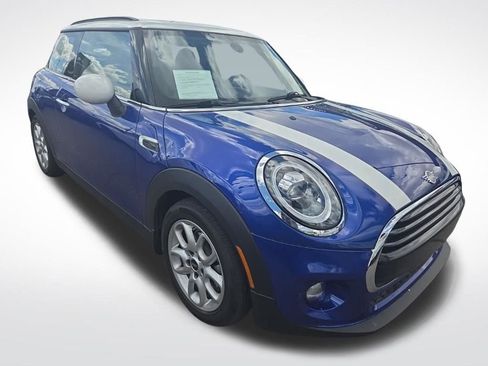 Used 2019 MINI Cooper 2-Door Hardtop FWD image 3
