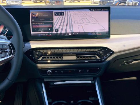 Certified 2025 BMW 330i Sedan image 6