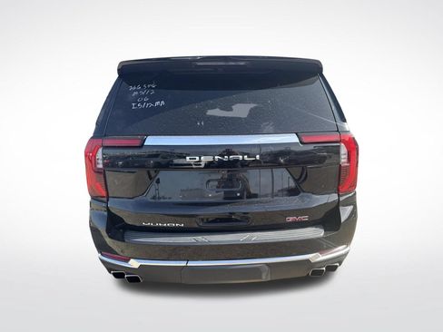 Used 2025 GMC Yukon Denali AWD/4WD image 8