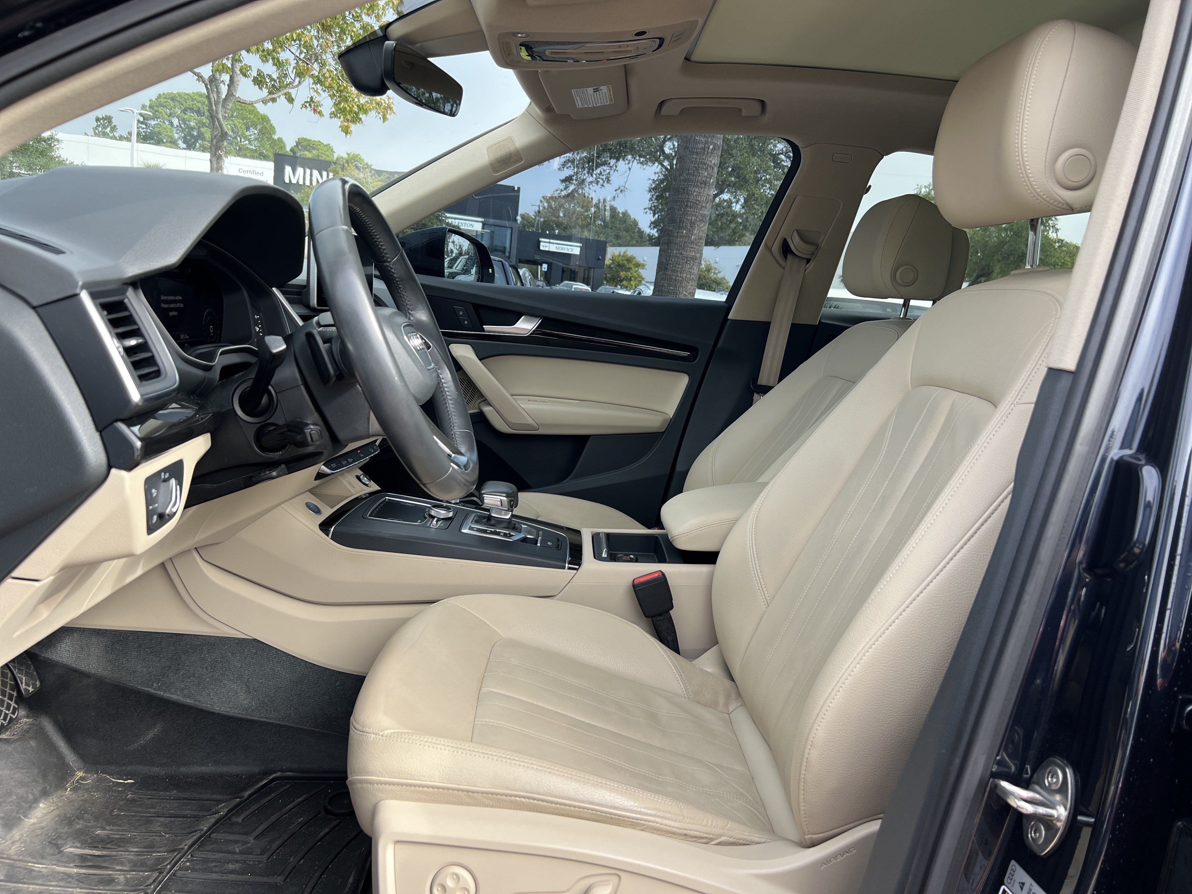 Used 2018 Audi Q5 2.0T Premium Plus w/ Premium Plus Package AWD/4WD image 16